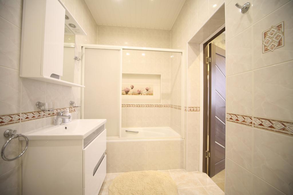 Three Bedroom Apartment Old Town Рига Экстерьер фото